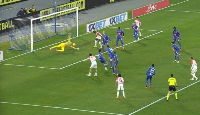 Το 1-0 της Νάπολι επί της Κρεμονέζε με την εντυπωσιακή ενέργεια του Κβαρατσχέλια
