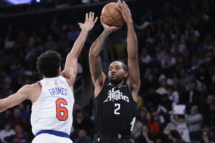 NBA: Οι Κλίπερς απέφυγαν δεύτερο σερί χαρακίρι, λύγισαν στην παράταση με 134-128 τους Νικς στην Νέα Υόρκη