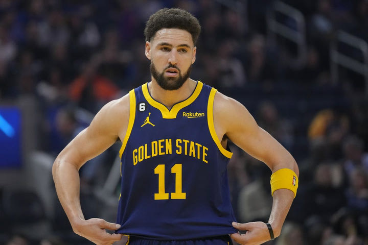 NBA, Γουόριορς: Στην πόρτα της εξόδου ο Κλέι Τόμπσον έπειτα από 11 χρόνια, τρεις ομάδες τον έχουν στο στόχαστρό τους