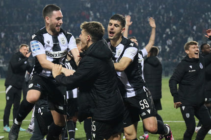 ΠΑΟΚ – ΑΕΚ: Η τρέλα του Κωνσταντέλια και του Κουλιεράκη μπροστά από τους οπαδούς