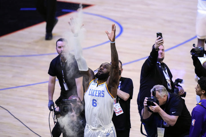 NBA, Λεμπρόν: Η ιστορική ασίστ κατέλαβε δικαιολογημένα την κορυφή του Top10