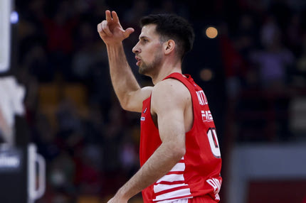 Ολυμπιακός – Αναντολού Εφές: Ο Λούντζης που έγινε Γουόκαπ, ο Βεζένκοβ των 23 πόντων με 4 ντρίμπλες και ο δημιουργός ΜακΚίσικ