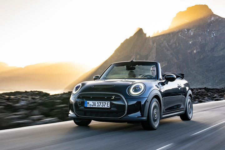 MINI Cooper SE Cabrio: Το πρώτο ηλεκτρικό κάμπριο αυτοκίνητο στον κόσμο