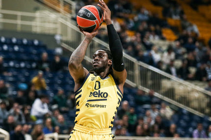 Φενέρμπαχτσε – Άλμπα 101-86: Έβγαλε αντίδραση, ξέσπασε στην ουραγό των 27 ασίστ