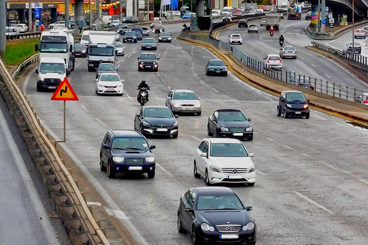 Ο νέος τρόπος πληρωμής της ασφάλειας αυτοκινήτου που θα σου “λύσει” τα χέρια