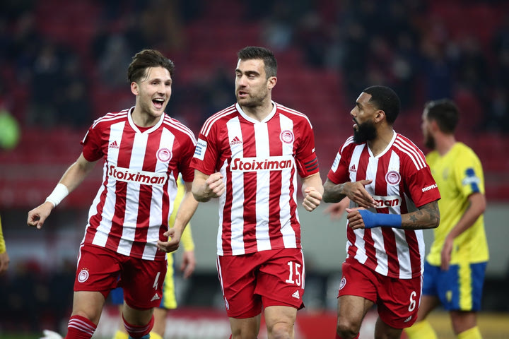 Stoiximan Super League: Η βαθμολογία μετά την ευρεία νίκη του Ολυμπιακού επί του Παναιτωλικού