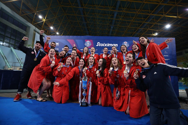 Βουλιαγμένη – Ολυμπιακός 6-11: Οι ερυθρόλευκες κατέκτησαν το Stoiximan Κύπελλο στο πόλο γυναικών