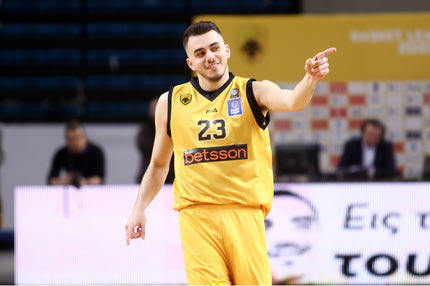 Ο Κώστας Παπαδάκης στο Λαύριο