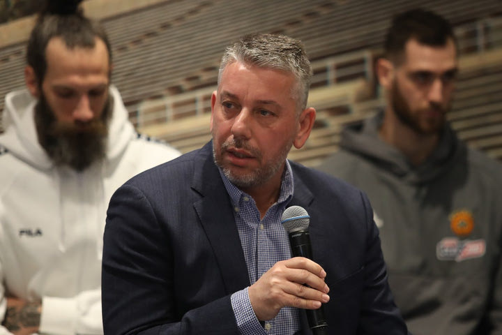 Παπαθεοδώρου: “Αν περάσουμε στον τελικό, πιστεύω ότι θα αντιμετωπίσουμε τους Γουόριορς”