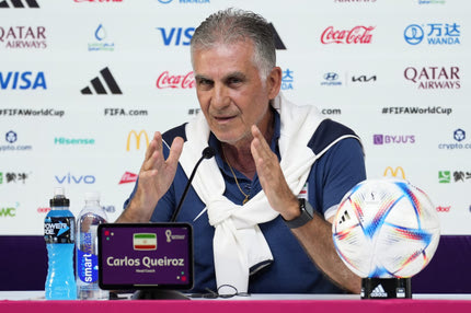 Ο Κάρλος Κεϊρόζ στον πάγκο της εθνικής ομάδας του Κατάρ