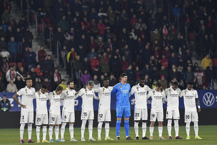 Η Ρεάλ ζήτησε από την UEFA ενός λεπτού σιγή πριν από τη σέντρα με τη Λίβερπουλ στη μνήμη του Αμάνθιο