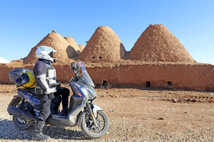 SYM MIDDLE EAST: 4.000 km με σκούτερ σε μια ιδιαίτερα ταραγμένη περιοχή του κόσμου