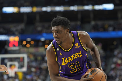 NBA: Οι Λέικερς έδωσαν τον βασικό τους σέντερ στους Νάγγετς