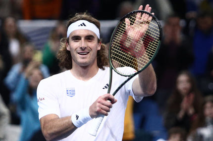 Τσιτσιπας – Αντράντε 2-0: Ο Στέφανος έδωσε την πρόκριση στην Ελλάδα στην επόμενη φάση του Davis Cup