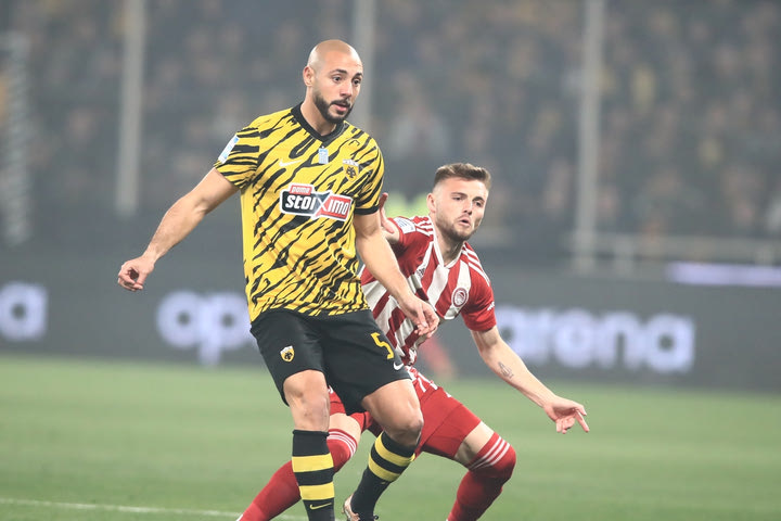 Super League Βαθμολογία LIVE: Δείτε σε πραγματικό χρόνο την εξέλιξη της κατάταξης κατά τη διάρκεια της τελευταίας αγωνιστικής