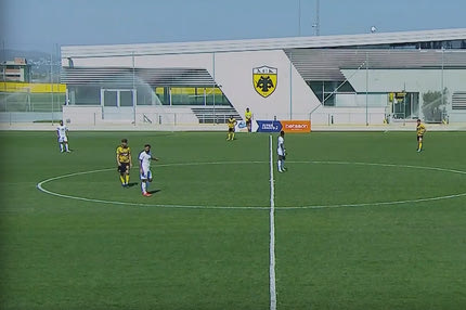 ΑΕΚ Β’ – Απόλλων Σμύρνης: Άνοιξαν τα ποτιστικά την ώρα του αγώνα των δύο ομάδων