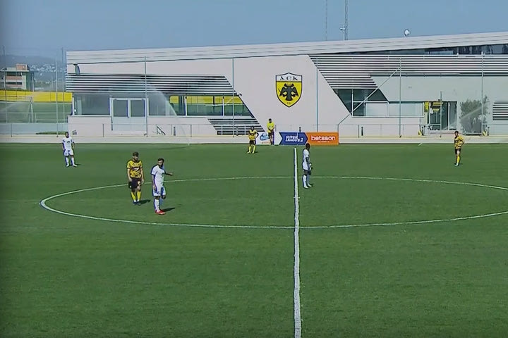 ΑΕΚ Β’ – Απόλλων Σμύρνης: Άνοιξαν τα ποτιστικά την ώρα του αγώνα των δύο ομάδων