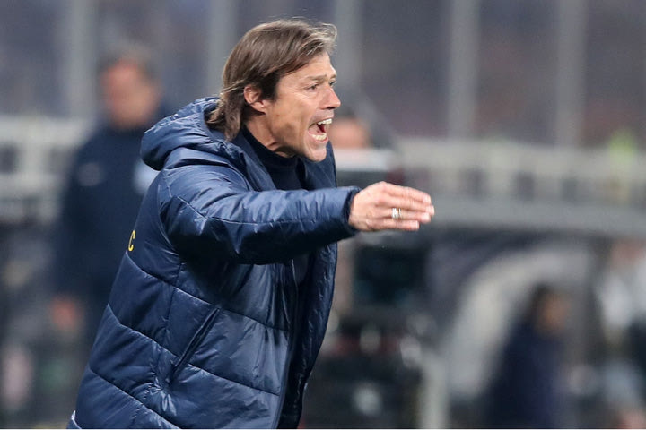 Αλμέιδα: “Δεν μπορώ να καταλάβω γιατί ο τέταρτος δεν μπορεί να επικοινωνήσει με τους άλλους διαιτητές”