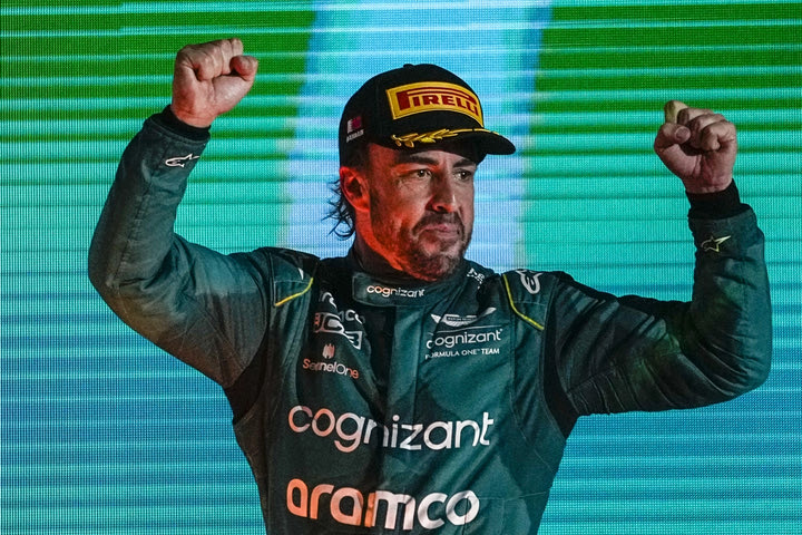 Αλόνσο: “Δείχνει αληθινή η απόδοση της Aston Martin, είναι το δεύτερο καλύτερο μονοθέσιο”