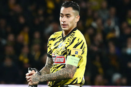 ΑΕΚ: Μαγνητική στο γόνατο ο Αραούχο