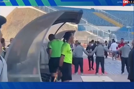 Διαιτητής στην Αίγυπτο ακύρωσε γκολ αφού είδε τη φάση σε VIDEO που τράβηξε οπαδός με το κινητό του