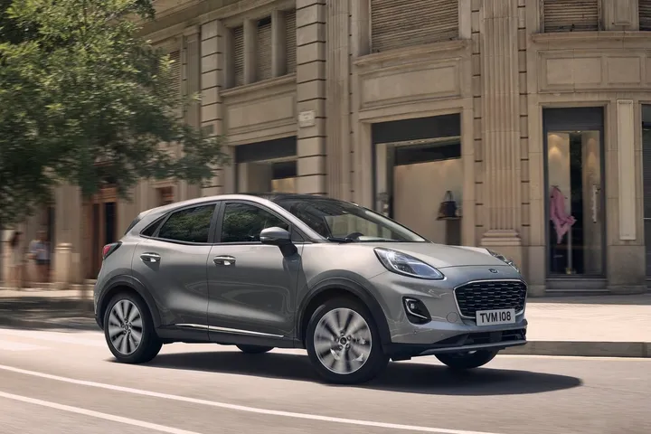 Το Ford Puma 1.0 mHEV 125PS στην έκδοση Titanium με τιμή 24.995 €