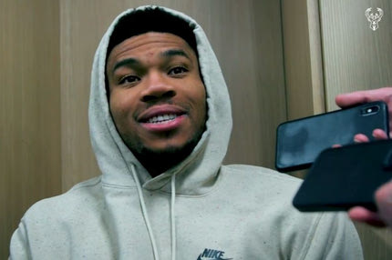 Η προφητεία του Γιάννη Αντετοκούνμπο για την 50άρα του Χόλιντεϊ και η υπόσχεση για το φετινό πρωτάθλημα