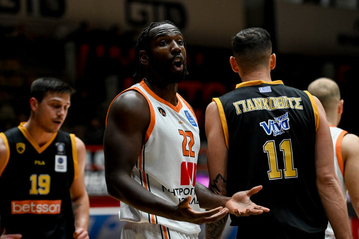 Η βαθμολογία της Basket League μετά από τη μεγάλη νίκη του Προμηθέα επί της ΑΕΚ