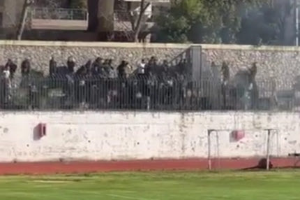 Χολαργός – Ηλυσιακός: Σοβαρά επεισόδια στις εξέδρες στο ντέρμπι τίτλου στην Α’ ΕΠΣΑ