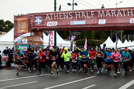 ΗμιΜαραθώνιος Αθήνας: Με 19.000 δρομείς σε αναμονή για την εκκίνηση