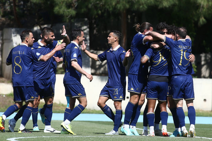 Athens Kallithea – Προοδευτική 1-0: Ο Κυνηγόπουλος έκανε τη δουλειά και την κράτησε στο κατόπι της Κηφισιάς