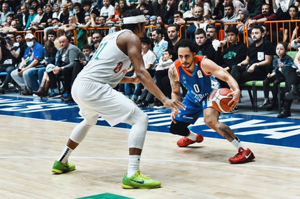 Η Αναντολού Εφές βρήκε ξανά γιατρικό στη BSL