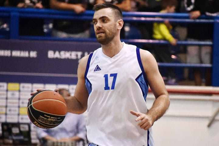 Ο Βαγγέλης Μάντζαρης γίνεται “Πάνθηρας” στη Βενεζουέλα