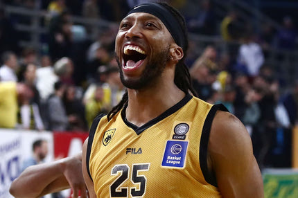 Η ΑΕΚ γύρισε τον Παναθηναϊκό πίσω στο χρόνο και ψάχνει τη δική της ώρα