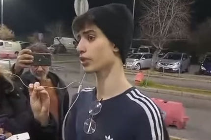 Σύγκρουση τρένων στα Τέμπη, μαρτυρία επιβάτη: “Υπήρχε και ένα κοριτσάκι 6 μηνών, ευτυχώς είναι στη Θεσσαλονίκη”