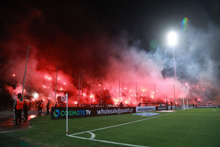 Stoiximan Super League: Οκτώ ομάδες σε απολογία για τη συμπεριφορά των φιλάθλων τους