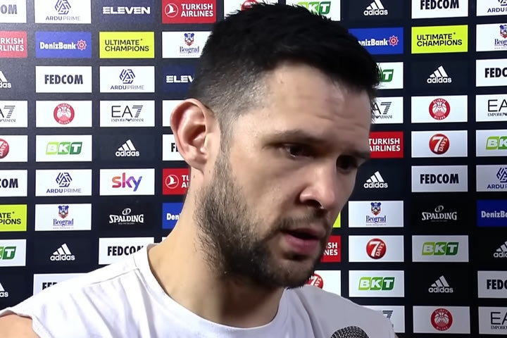 Συγκλονιστικός Παπανικολάου στη NOVA: “Τι να μιλήσουμε για τρίποντα όταν σε μία στιγμή έχουν σβήσει τα όνειρα τόσων παιδιών”