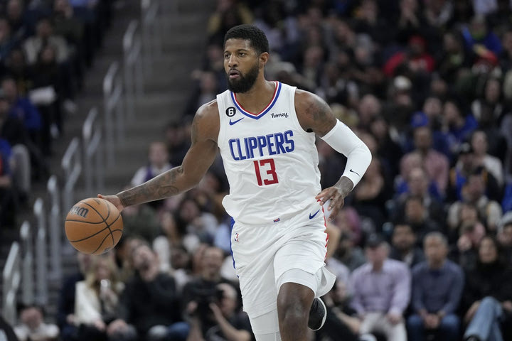 NBA: Ο Πολ Τζορτζ υπογράφει τετραετές συμβόλαιο 212 εκατομμυρίων δολαρίων με τους Σίξερς