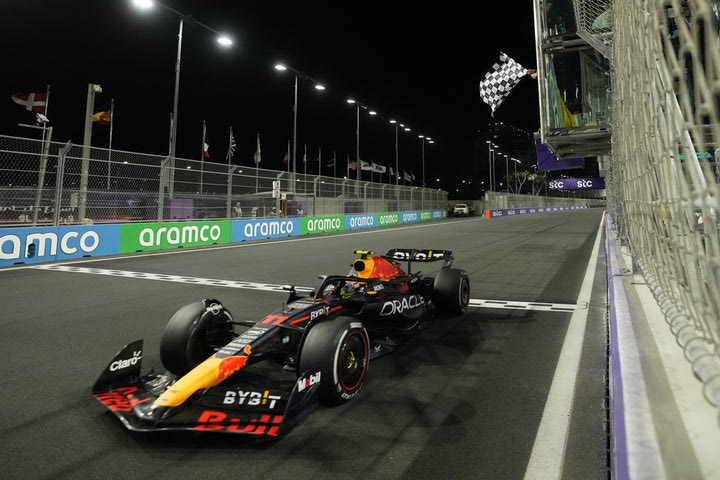 Formula 1 ανάλυση: Πού οφείλεται η χαώδης υπεροχή της Red Bull RB19