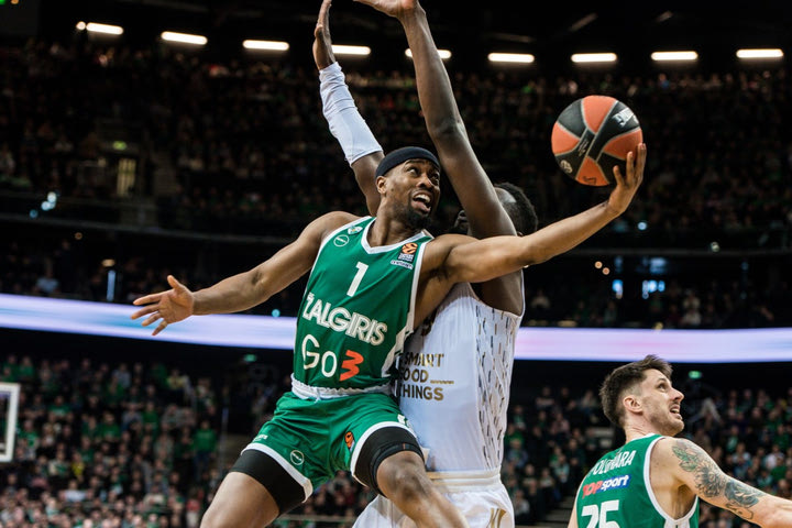 Ζάλγκιρις – Βιλερμπάν 85-67: Το όνειρο της οκτάδας παραμένει ζωντανό για τους Λιθουανούς