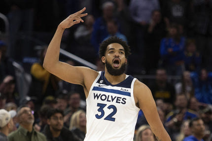 NBA: Οι Γουλβς άλωσαν με 99-96 το Γκόλντεν Στέιτ με clutch Τάουνς και τίναξαν στον αέρα την κούρσα για τα playoffs