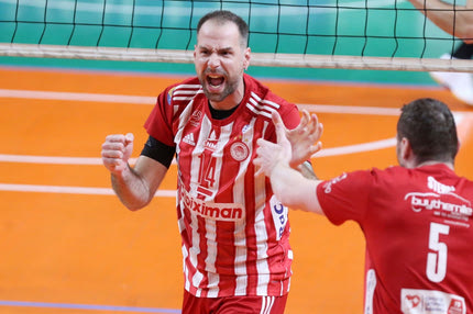 Μίλων – Ολυμπιακός 1-3: Με το ένα πόδι στους τελικούς της Volley League οι ερυθρόλευκοι