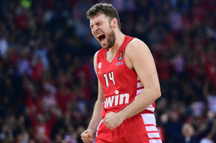 Οι Σακραμέντο Κινγκς για τρίτη φορά στην Ελλάδα για χάρη του Σάσα Βεζένκοβ