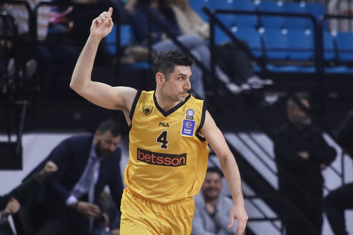 Ξανθόπουλος: “Η ΑΕΚ μπορεί να τους κερδίσει όλους στα Λιόσια”