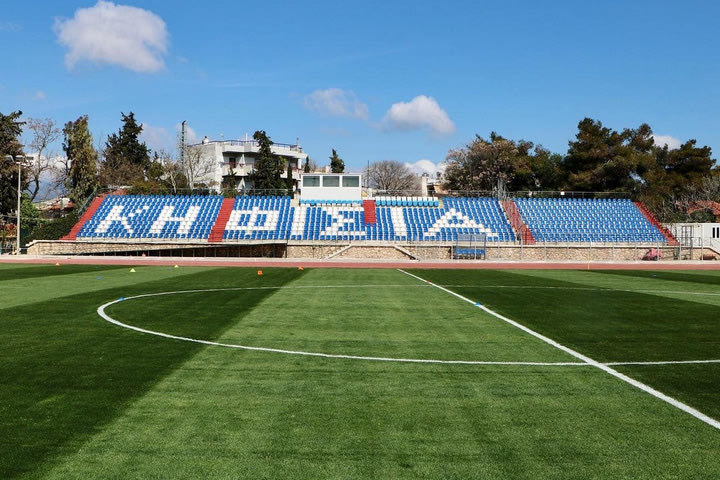 Κηφισιά: Τα αποκαλυπτήρια του νέου χλοοτάπητα στο Ζηρίνειο