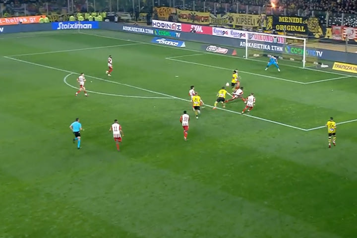 ΑΕΚ – Ολυμπιακός: Μείωσε ο Τσούμπερ σε 1-3
