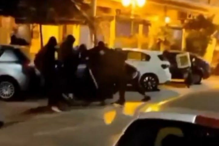 Video ντοκουμέντο – Η στιγμή της σοκαριστικής επίθεσης με ρόπαλα σε οπαδούς του Ηρακλή