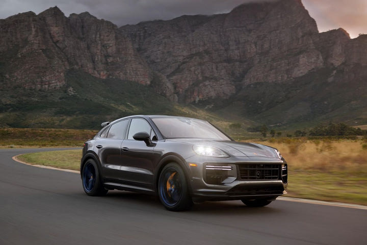 Η νέα Porsche Cayenne έρχεται με ακόμη καλύτερες επιδόσεις – Δείτε τις τιμές στην Ελλάδα