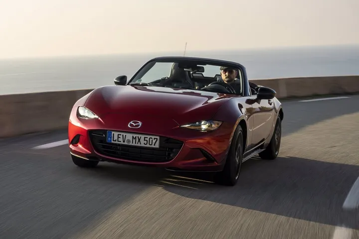 Mazda MX-5 2023: Οι αλλαγές και οι τιμές για όλη τη γκάμα