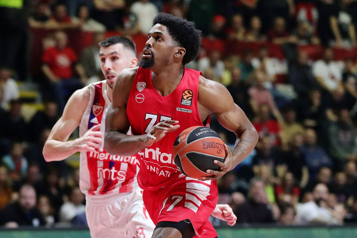 Ερυθρός Αστέρας – Ολυμπιακός 87-79: Έχασε το ματς, όχι όμως και την πρώτη θέση